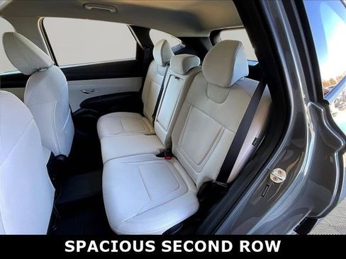 Used 2026 Hyundai Tucson SE AWD/4WD image 3