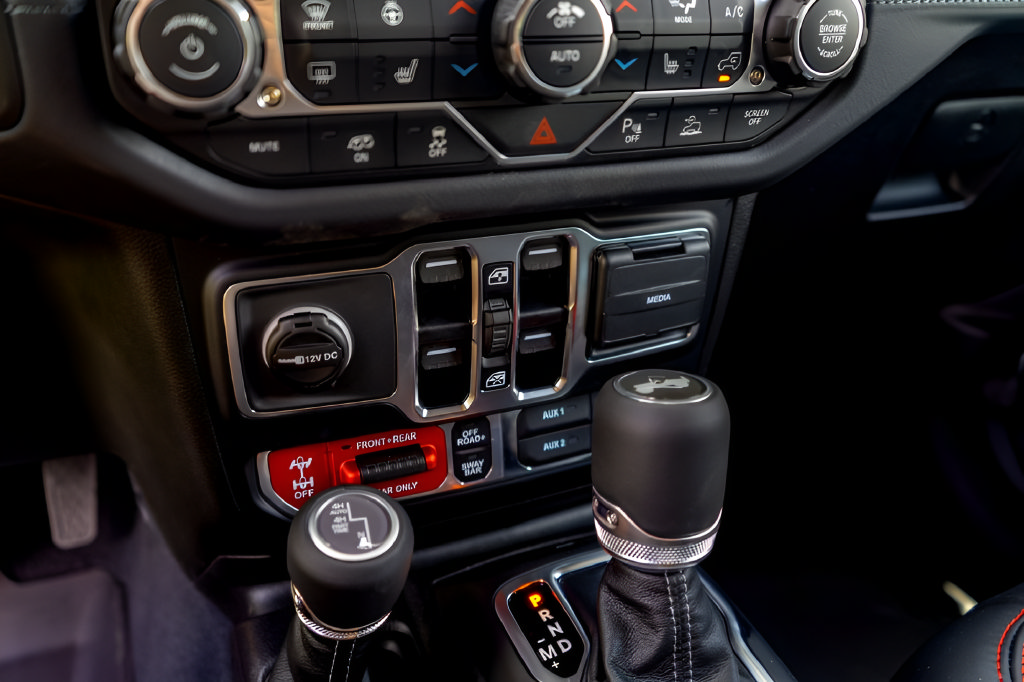 New 2026 Jeep Wrangler Unlimited Rubicon 392 w/ Quick Order Package 27X Moab AWD/4WD image 17