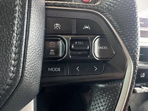 Used 2024 Toyota Tacoma TRD Off-Road AWD/4WD image 27