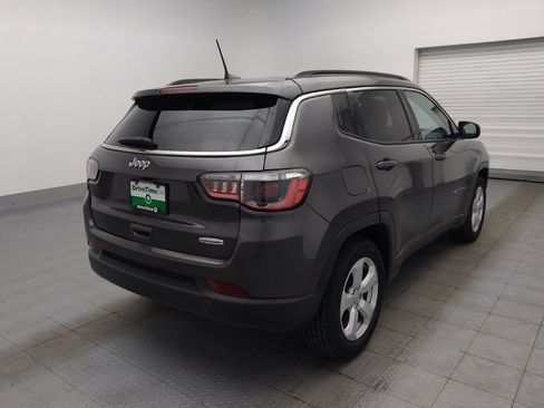 Used 2021 Jeep Compass Latitude w/ Driver Assistance Group FWD image 9