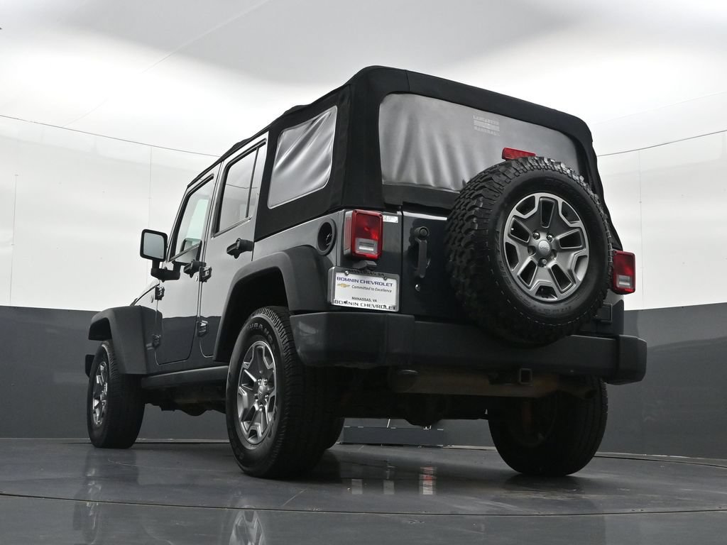 Used 2017 Jeep Wrangler Unlimited Rubicon w/ Dual Top Group AWD/4WD image 32