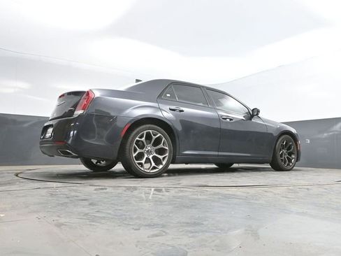 Used 2018 Chrysler 300 S w/ 300S Premium Group image 43