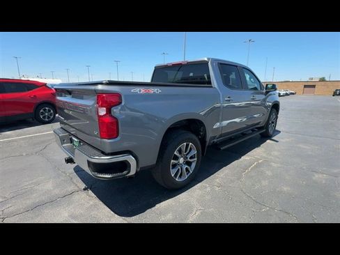 Certified 2022 Chevrolet Silverado 1500 LT AWD/4WD image 8