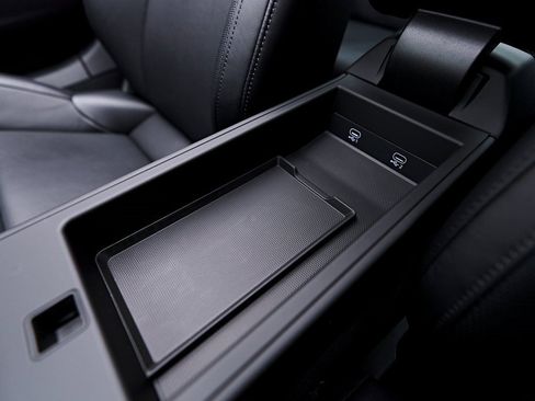 Used 2024 Porsche 911 Targa 4 GTS w/ Premium Package image 76