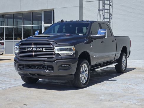 Used 2024 RAM 2500 Laramie w/ Sport Appearance Package AWD/4WD image 4