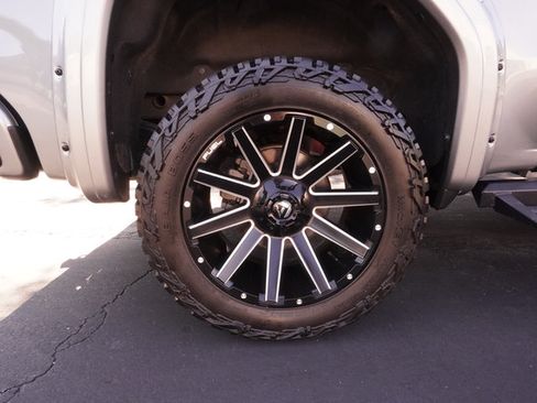 Used 2023 GMC Sierra 1500 AT4 w/ AT4 Premium Package AWD/4WD image 38
