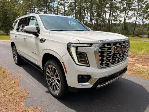 New 2026 GMC Yukon Denali w/ Denali Reserve Package RWD image 7