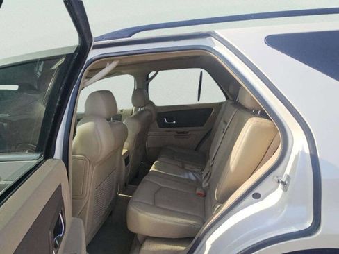 Used 2006 Cadillac SRX w/ Seating Package image 8