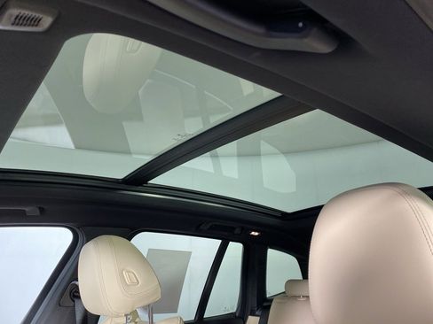 Certified 2023 BMW X3 xDrive30i w/ Convenience Package image 17