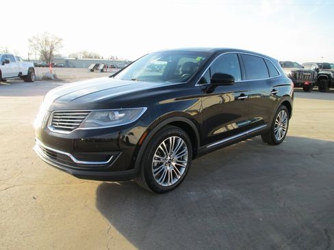 Used 2017 Lincoln MKX Reserve image 9