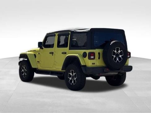 Used 2023 Jeep Wrangler Unlimited Rubicon w/ Cold Weather Group AWD/4WD image 7