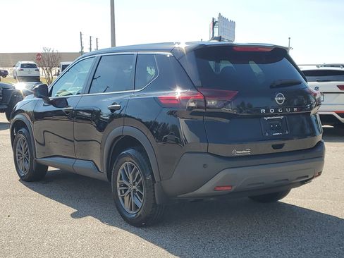 Certified 2022 Nissan Rogue S image 8