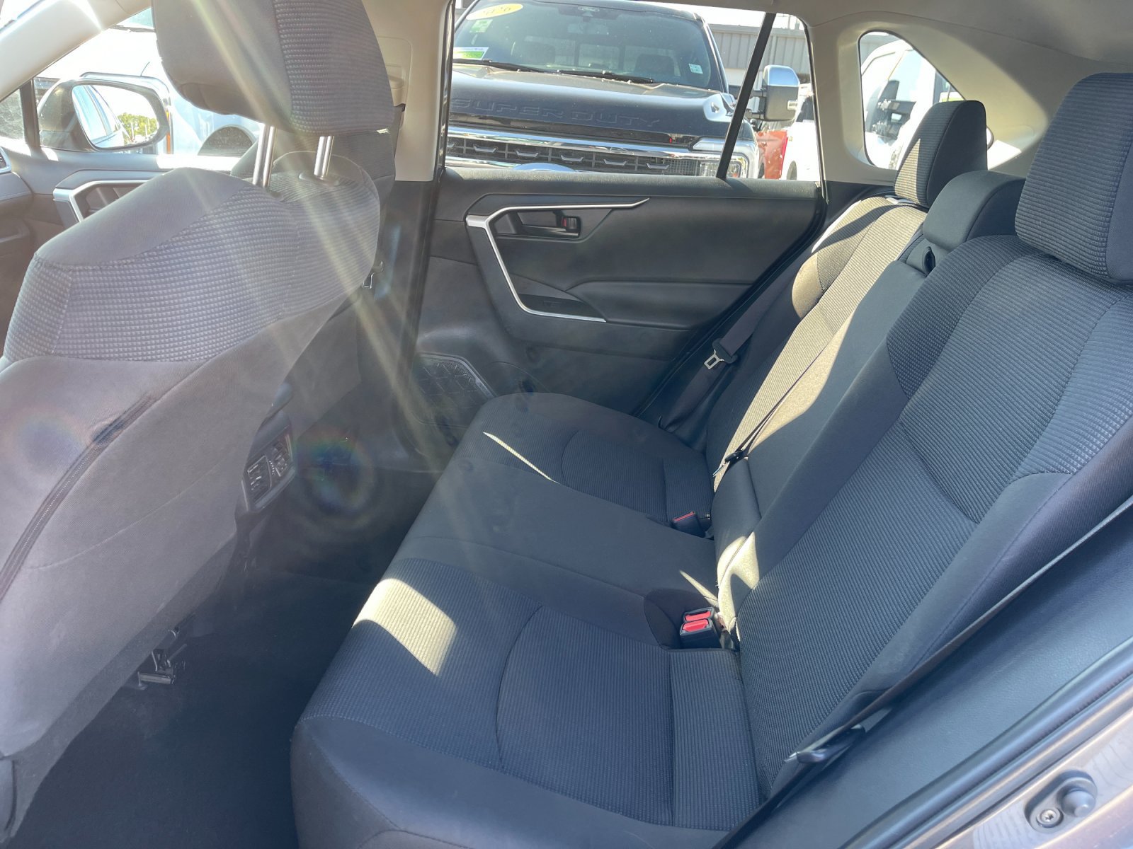 Used 2025 Toyota RAV4 LE AWD/4WD image 14