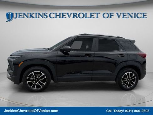 Used 2024 Chevrolet TrailBlazer LT FWD image 10