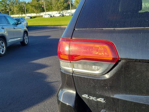 Used 2022 Jeep Grand Cherokee Limited AWD/4WD image 21