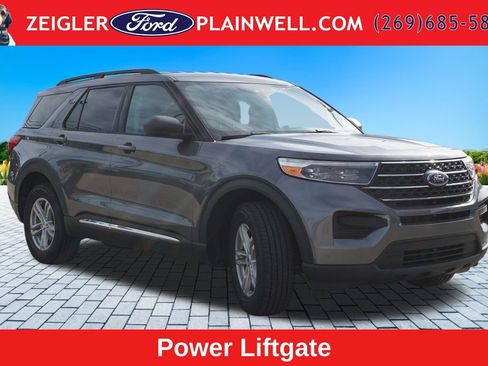 Used 2022 Ford Explorer XLT AWD/4WD image 7