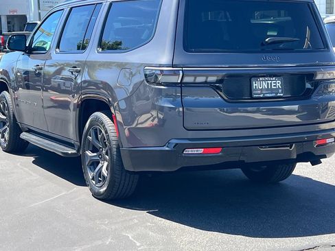 New 2026 Jeep Grand Wagoneer Limited AWD/4WD image 5