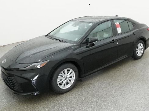 New 2026 Toyota Camry LE FWD image 1