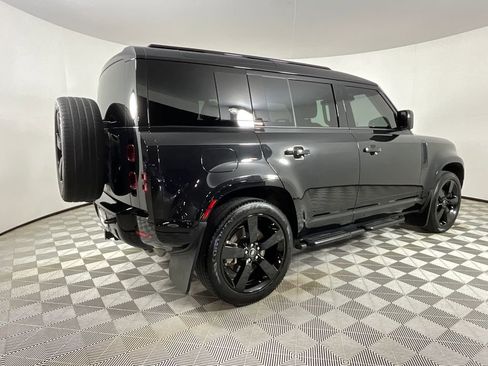 Certified 2024 Land Rover Defender 110 X-Dynamic SE image 4