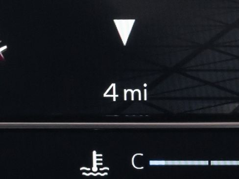 Used 2024 GMC Sierra 1500 Elevation image 20