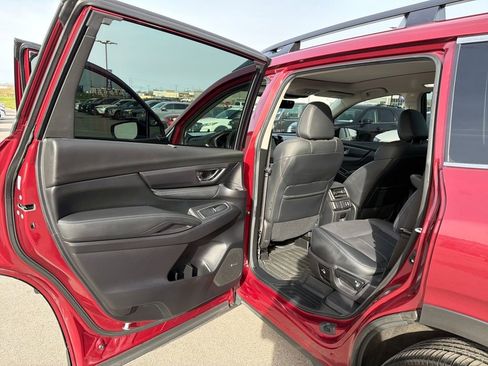 Used 2024 Subaru Ascent Limited w/ Technology Package image 27