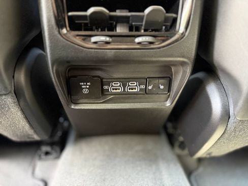 Used 2022 Jeep Grand Cherokee Limited AWD/4WD image 28