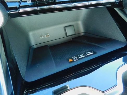 New 2026 Chevrolet Traverse LT w/ Midnight/Sport Edition image 29