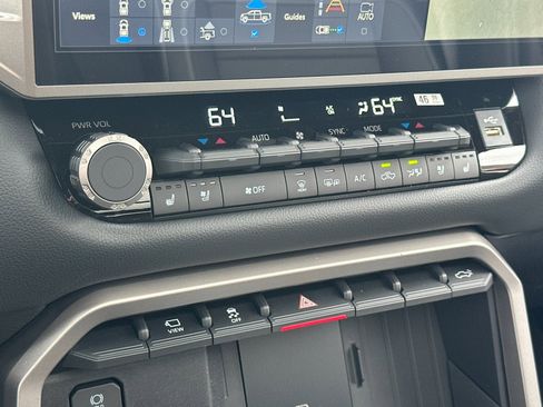 New 2026 Toyota Tundra Limited AWD/4WD image 18