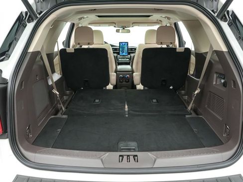 Certified 2023 Ford Explorer Platinum w/ Technology Package image 23