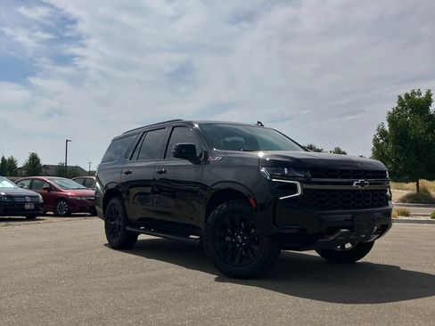 Used 2021 Chevrolet Tahoe Z71 w/ Z71 Off-Road Package AWD/4WD image 4