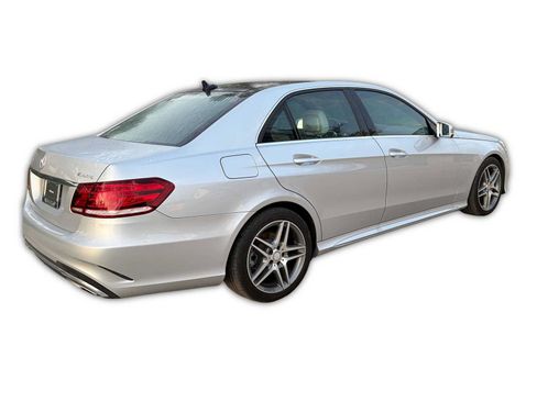 Used 2015 Mercedes-Benz E 350 4MATIC Sedan image 3