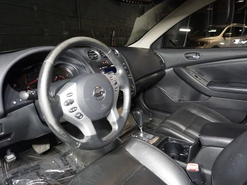 Used 2008 Nissan Altima 3.5 SE w/ Premium Pkg FWD image 12