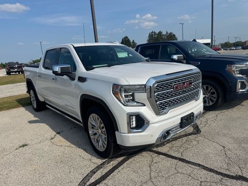 Used 2019 GMC Sierra 1500 Denali w/ Denali Ultimate Package AWD/4WD image 3