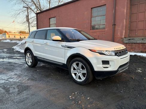 Used 2015 Land Rover Range Rover Evoque Pure Plus image 2
