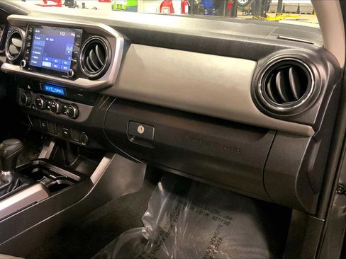 Used 2021 Toyota Tacoma SR5 image 19
