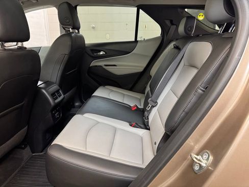 Used 2019 Chevrolet Equinox Premier image 17