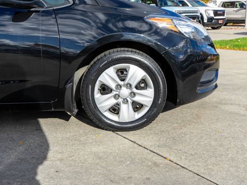 Used 2016 Kia Forte LX image 32