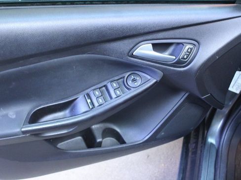 Used 2018 Ford Focus SE image 11
