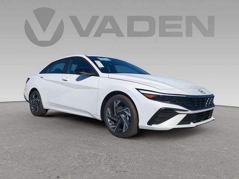 New 2025 Hyundai Elantra Sport image 1