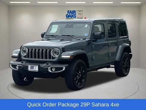 Used 2025 Jeep Wrangler Unlimited Sahara w/ Safety Group AWD/4WD image 3