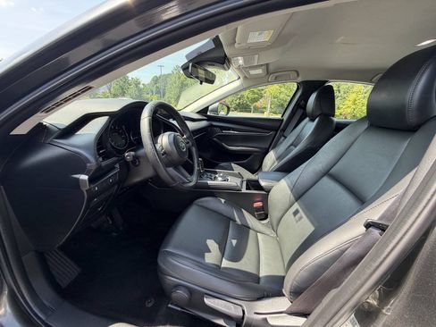 Used 2023 MAZDA MAZDA3 s FWD image 9