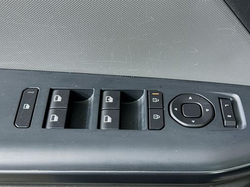 Used 2025 Kia K4 LXS image 15