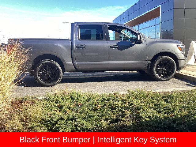 Used 2023 Nissan Titan SV w/ SV Convenience Package AWD/4WD image 6