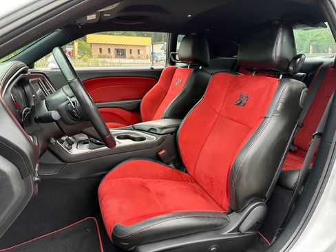 Certified 2022 Dodge Challenger R/T Scat Pack w/ Dynamics Package RWD image 20