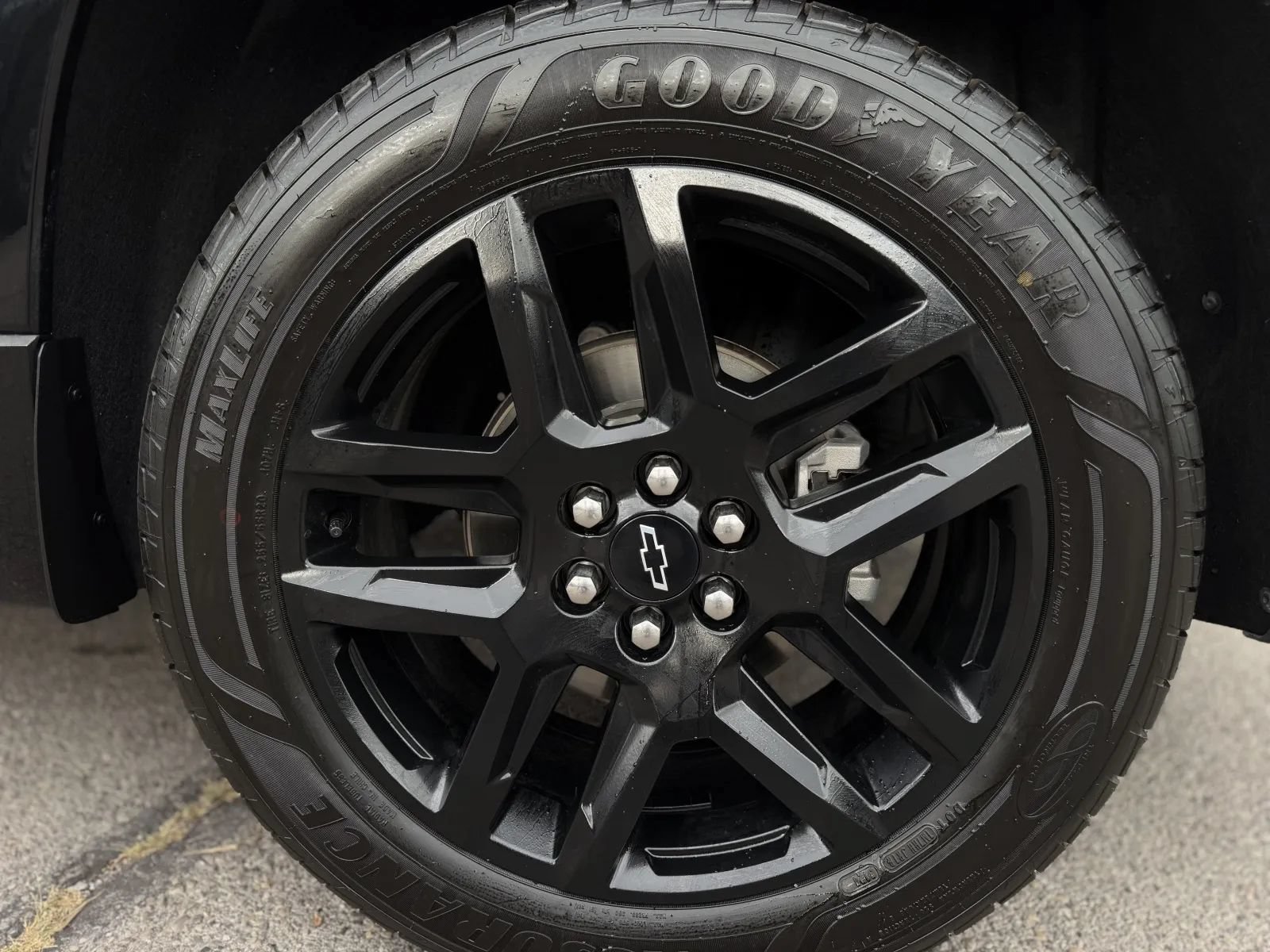 Used 2023 Chevrolet Traverse Premier w/ Redline Edition FWD image 48