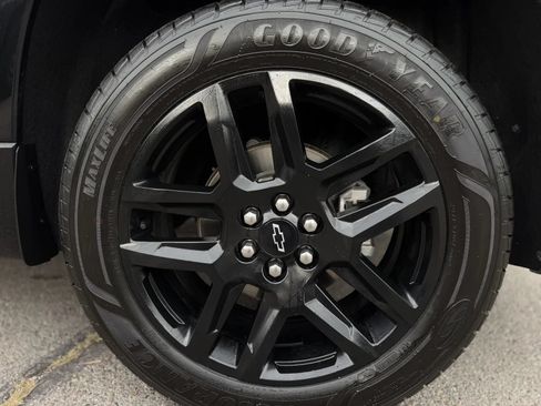 Used 2023 Chevrolet Traverse Premier w/ Redline Edition FWD image 48