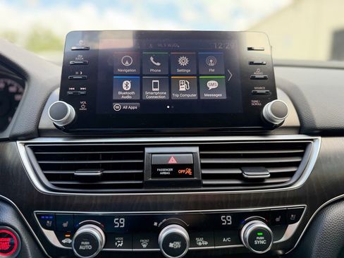 Used 2021 Honda Accord Touring image 23