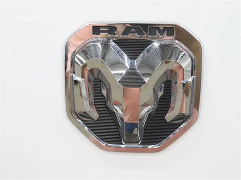 Used 2025 RAM ProMaster 2500 w/ Convenience Group FWD image 12