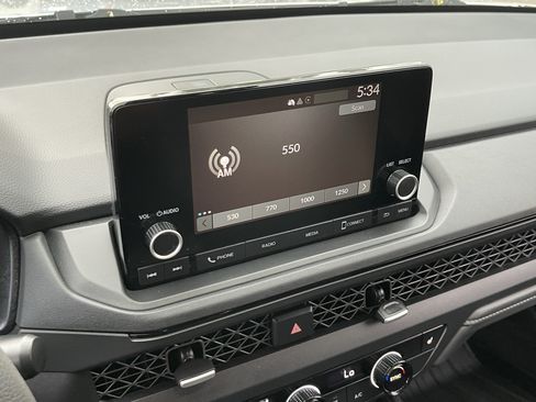 Used 2025 Honda Accord SE image 28
