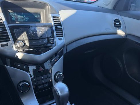 Used 2012 Chevrolet Cruze LS w/ Connectivity Package image 24